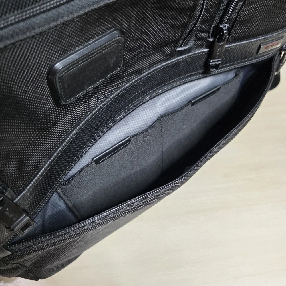 Tumi Black Alpha 2 FXT‎ T-Pass Expandable Laptop Brief Bag 26145D2